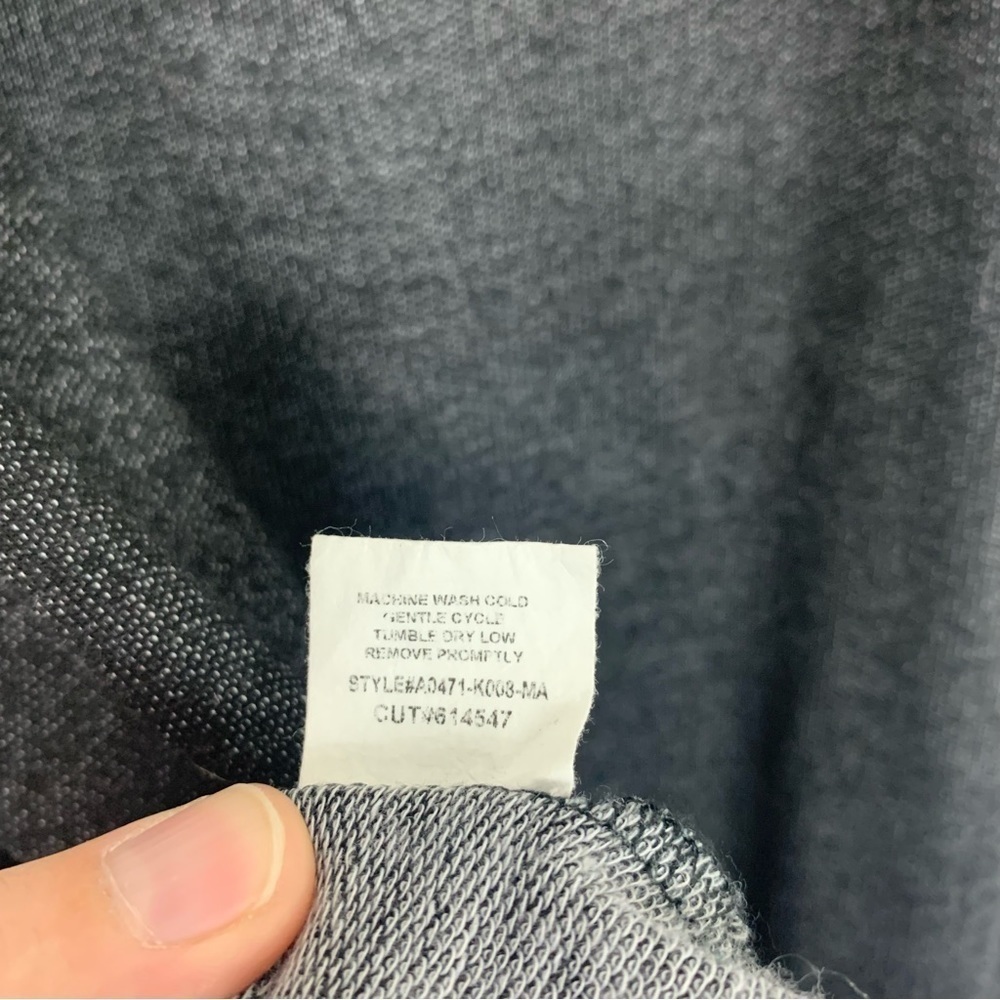 Pebble & Stone Cold Shoulder Pom Pom Trim Dark Gray Knit Top Size Medium - Picture 9 of 10
